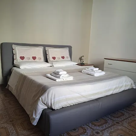 Pensjonat Due Finestre Sul Cortile 3*
